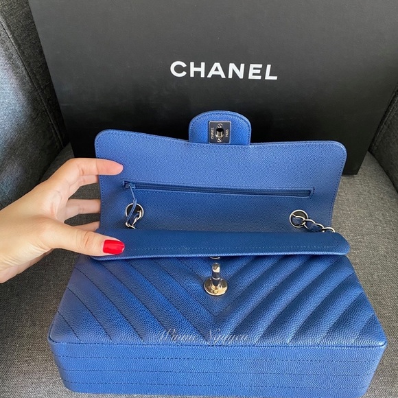 Like New Blue Chevron Small double flap in SHW - Picture 10 of 16